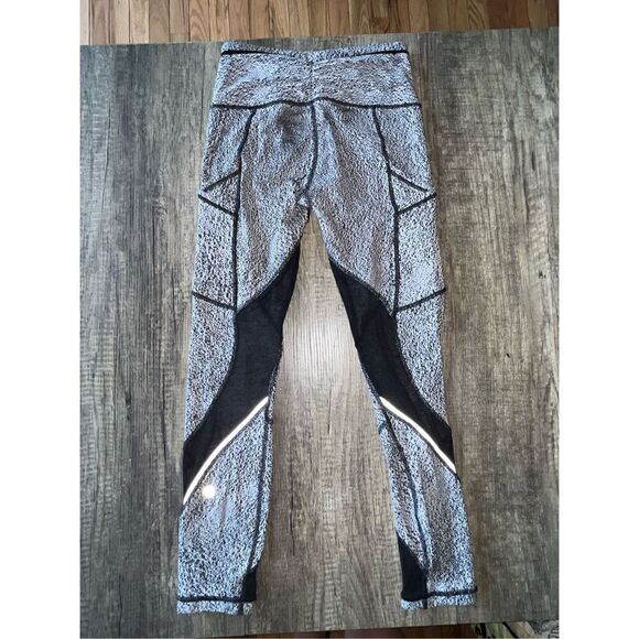 Lululemon Outrun Tight Pants Power Luxtreme Spray Jacquard White Black Mesh Sz 4 - Picture 7 of 11